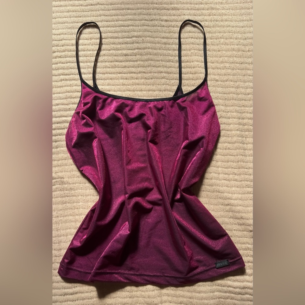 Guess tank. Size M